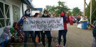 Property is on the beach or right next to it. Janji Tinggal Janji Karyawan Pt Indonesia Victori Garmen Minta Gaji Dan Thr Pasundan Ekspres
