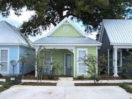 Last June Mr Blankenship Of Ozark Al Constructed Five Small Homes That Are Each Only 500 Sq Ft Tiny Houses For Rent Tiny House Village Tiny House Community