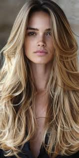 28 Layered Hairstyles for Long Hair: Redefine Your Look 2024
