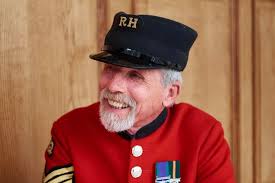 Chelsea pensioner and ex-Army veteran walks 1000km in 'respect of Allied  troops'