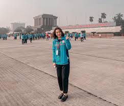 Vinh là thành phố trực thuộc tỉnh nghệ an, việt nam, là trung tâm kinh tế và văn hóa lớn nhất khu vực bắc trung bộ của việt nam và là đầu mối quan trọng trong cửa ngõ kinh tế giữa myanmar, thái lan, lào và việt nam. Tlyf9xmr4zzc M