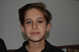 bursa inegol de iki farkli goz rengi olan kardesler ilgi odagi oldu