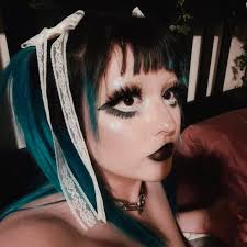 I need Huda to clock tf in to the tv show. Babe, tv needs to be  entertaining and unfortunately, you crashing out is PEAK ENTERTAINMENT  right now