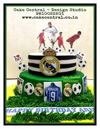 Black forest with juventus edible cake dkm cakes a photo on flickriver from live.staticflickr.com this new logo is a symbol of the juventus way of living. Edible Personalised Football Juventus Round Cake Topper Cupcake Decoration Baking Accs Cake Decorating Boitaloc Home Garden