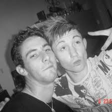 Damien Adams (@mrdamien85)