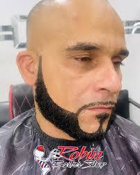 Robin Barber's Instagram, Twitter & Facebook