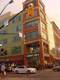 Downtown St Thomas I Don T Think So This Is The Corner Of Dundas Street And Richmond Street In London Ontario Ontario Canada London Town