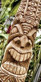 Eyes On Kauai Midweek Kaua I Tiki Statues Tiki Totem Tiki Hawaii