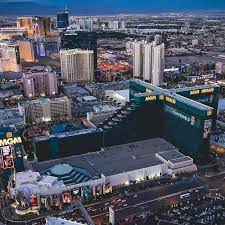 Ever Feasted Your Eyes On A Beautiful Vegas View From Mgm Grand Las Vegas Trip Las Vegas Usa Las Vegas Love
