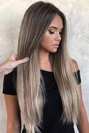 Die Perfekte Balayage Frisur Fur Mittellange Und Lange Haare Balayge In Kombination Mit Einem Stufen Schnitt F Balayage Frisur Schnitt Lange Haare Lange Haare