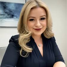 Have we talked about how Lexi Wood is OG VPR Lala Kent coded?? I can't  unsee it. Even their moms look alike 🫨 We also can't unsee a tweet that  said Lexi