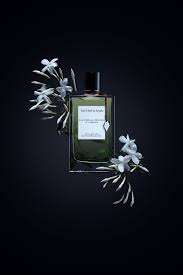 Van Cleef Arpels Collection Extraordinaire Orchidee Vanille купить Parfum Van Cleef Arpels Collection Extraordinaire California Reverie In 2020 Fragrance Photography Cosmetics Photography Cosmetic Design