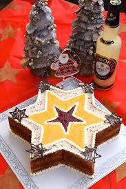 24 festliche weihnachts kuchen backen im advent an. Stracciatella Weihnachtsstern Torte Mit Verpoorten Original Eierlikor Kuchenrezepte Mit Eierlikor Verpoorten