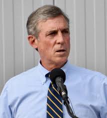 Delaware Tech dedicates automotive center