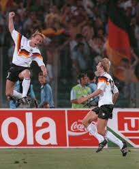Eur 7,99 bis eur 25,69. Deutschland Wird Fussball Weltmeister 1990 Klinsmann Und Brehme Jubeln Jurgen Klinsmann Weltmeisterschaft Deutschland Fussball