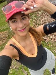 Shannon Calder's Instagram, Twitter & Facebook