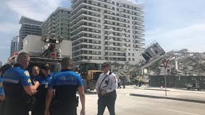 A building partially collapsed thursday morning on collins avenue in surfside, near miami, florida ⚠️#urgent: Building Collapse Cbs Miami