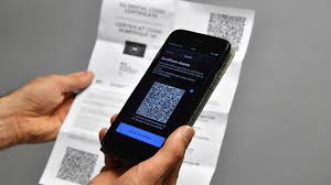 Le pass sanitaire sera exigé pour effectuer des trajets longue distance en avion, en train ou en car. X7xldd Sxaoxum