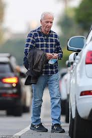 The pair, who have been spotted. Paul Hogan Is Seen On The Day Of His 81st Birthday In The First Sighti Readsector