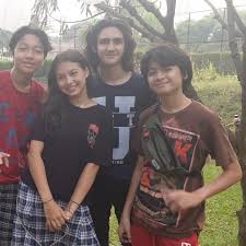 Gak bisa tenang joko emosi banget sama lili dari jendela smp episode 125. Bukan Jadi Artis Ini Cita Cita Para Bintang Sinetron Dari Jendela Smp Sctv Showbiz Liputan6 Com