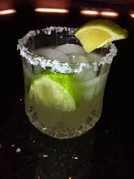 Homemade Margarita 4 Oz Jose Cuervo Margarita Mix 1 Oz Triple Sec 1 Oz Patron Silver Classic Margarita Recipe Homemade Margaritas Jose Cuervo Margarita