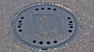 Weitere ideen zu kanaldeckel, deckel, gullideckel. Nurnberger Kanaldeckel Zukunftig Mit Stadtwappen Verziert Nurnberg Nordbayern