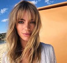 12 Different Types Of Fringes To Try In 2020 Find Your Fringe Match Blonde Hair With Bangs Blonde Hair With Fringe Blonde Hair