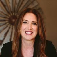 Julie Pierce's Instagram, Twitter & Facebook