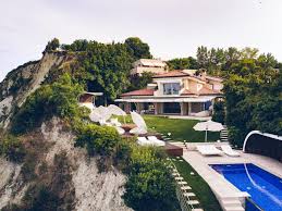 43°33′07.2″n 13°36′16.92″e / 43.552°n 13.6047°e. Villa Del Conero Ancona Aktualisierte Preise Fur 2021