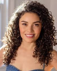 Kat Davis's Instagram, Twitter & Facebook