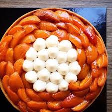 Cyril Lignac Here Comes The Sun Tarte A L Abricot Et Creme De Nougat Tarte Aux Abricots Abricot Idee Recette