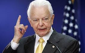 Robert Byrd, the longest-serving US senator, dies, aged 92