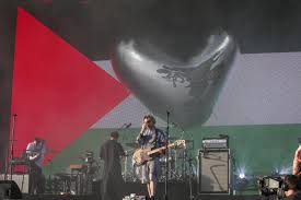 Baby alien fan bus telegram she gets more beautiful and