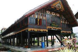 Salah satu ciri khas dari rumah adat aceh krong bade terdapat dari desain yang berbeda antara rumah satu dan dan rumah adat lainnya. Rumah Adat Aceh Desain Bagian Tahap Pembuatan Dan Penjelasannya