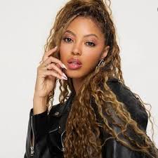 Iris Walker (@irisswalker)