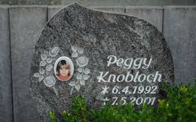 2001 verschwunden, 2016 fand man ihre überreste | razzia im mordfall peggy! Fall Peggy Knobloch Zdf Dreht Doku Serie Hollental