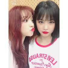 Miyeon, minnie, soojin, soyeon, yuqi und shuhua. Yuqi Pics On Twitter Soojin Yuqi Sbs Cultwo Show