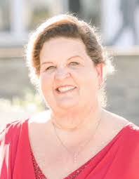 Susan Crooks's Instagram, Twitter & Facebook