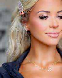 The best day w/ @makeoverbymallie @sophie_b.photography 💅🏼⚡️💜