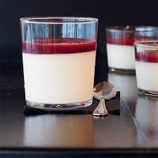 Panna Cotta Au Coulis De Fruits Rouges Coulis De Fruits Coulis Fruits Rouges Fruits Rouges