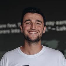 Earl Witham's Instagram, Twitter & Facebook