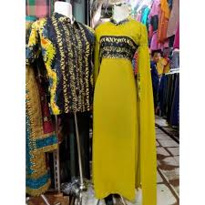 Kain ini pada perkembangannya sudah menyasar ke banyak model. Model Baju Kain Jumputan Palembang Lakaran