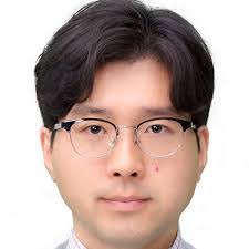 Heon Kim's Instagram, Twitter & Facebook