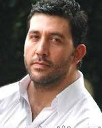 Başarılı oyuncu emre kınay, 5 mart 1970 tarihinde i̇stanbul'da dünyaya geldi. Emre Kinay Kimdir Oynadigi Diziler Kimdir Wiki Biyografi Sitesi