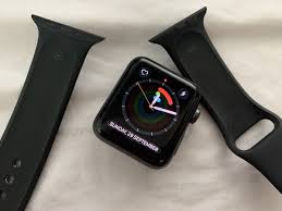 Turn your apple watch over so the face is turned away from you. How To Change Bands On The Apple Watch Ubergizmo
