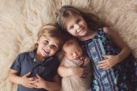 Relax and enjoy bonding with your baby as you snap some intimate shots with these proven expert tips from professional baby photographers. Newborn Sibling Photo Session Silver Bee Photography