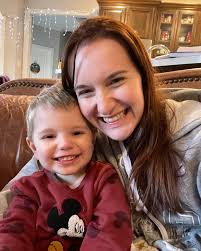 Rebekah Grimes's Instagram, Twitter & Facebook