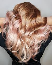 I Am In Awe Of How This Colorcorrection Turned Out Today She Came In With An At Home Cap Highlight Gone Rose Gold Hair Rose Gold Hair Dye Pink Blonde Hair