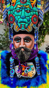 $ SE VENDE $ bonito traje de chinelo totalmente nuevo, es traje sencillo y  no pesa mucho, muy cómodo para andar en los brincos de Chinelo. Pido 70 mil  a tratar un poco, gente interesada mande mensaje ...