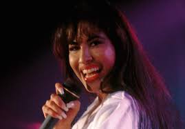 Facts About Selena Quintanilla Perez